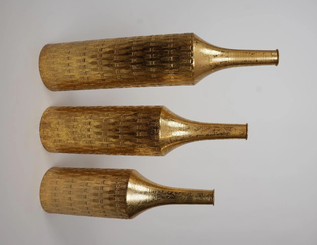 Metal Bottle Long Neck Golden L Height 77*Diameter 5*Bottom16cm